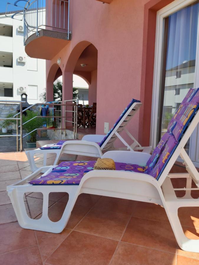 Apartments Mihael Малинска Екстериор снимка
